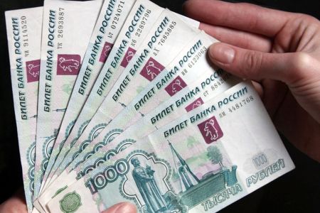 В Крыму хотят повысить зарплату учителям за счет оптимизации в школах штатного расписания 