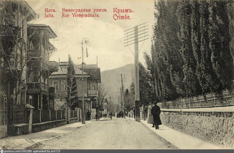 улица Чехова в Ялте
