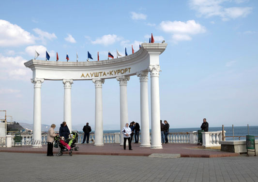 Глава Крыма грозится сменить руководство Алушты