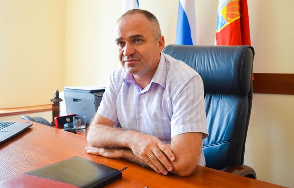 Глава администрации Феодосии уволился