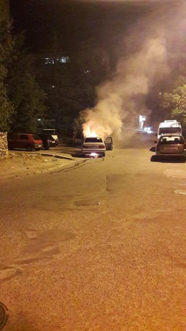 сгорела машина в Ялте на Суворовской
