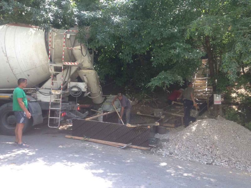 В Ялте впервые начали капитальный ремонт лестниц 
