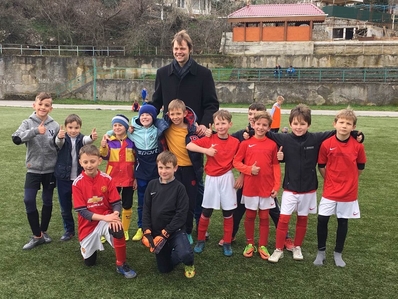 detskiy futbol