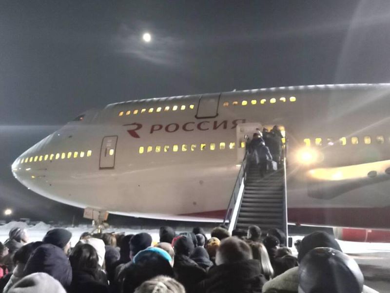 самолет в Калининград