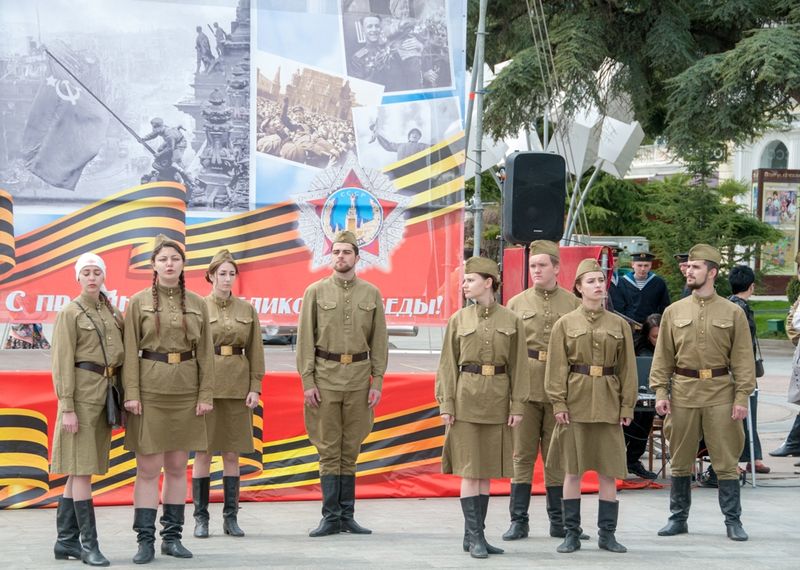 den osvobozdeniya yalti15
