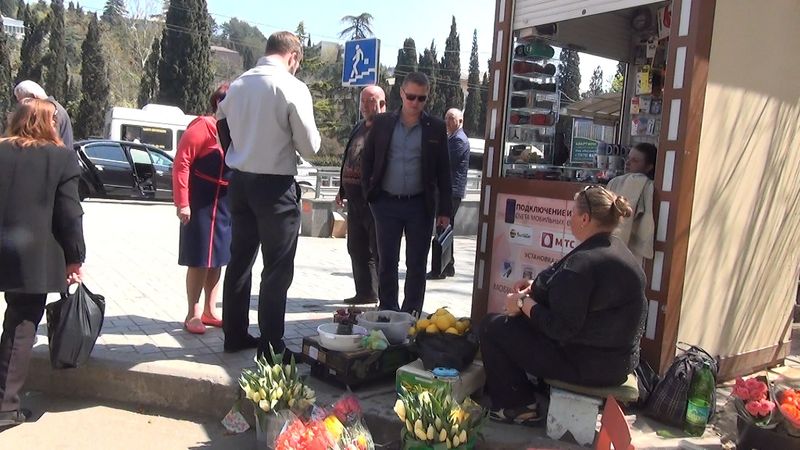 torgovlya reyd4 yalta 24