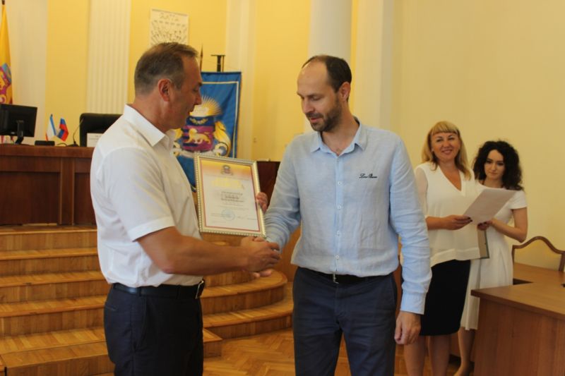 pozdravilitorgashey