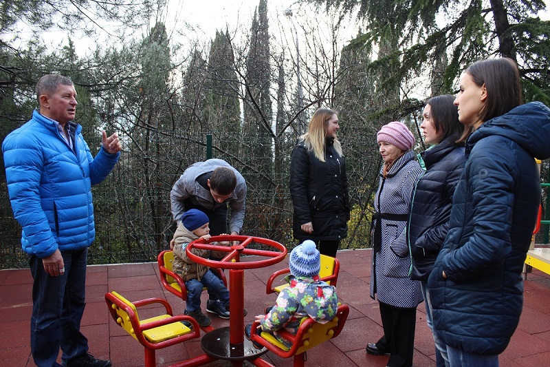 detskaya ploshadka karusel