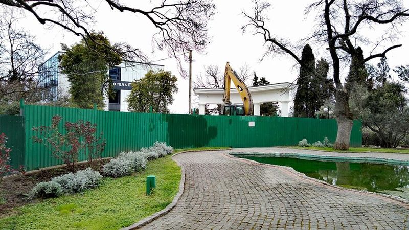 колоннада в Ялте