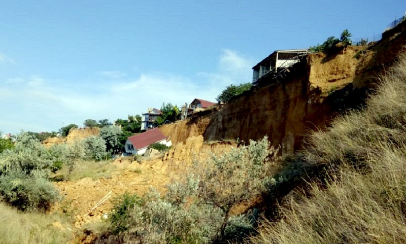 dom obvalilsya