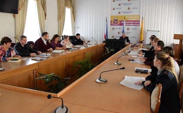 Родительский патруль в Ялте