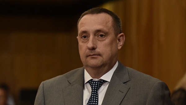 Владимир Серов