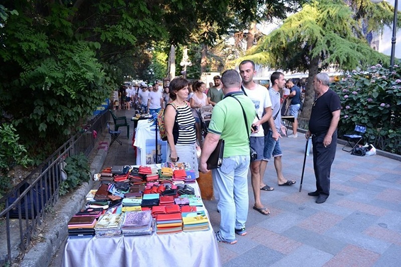 stihiynaya torgovlya yalta