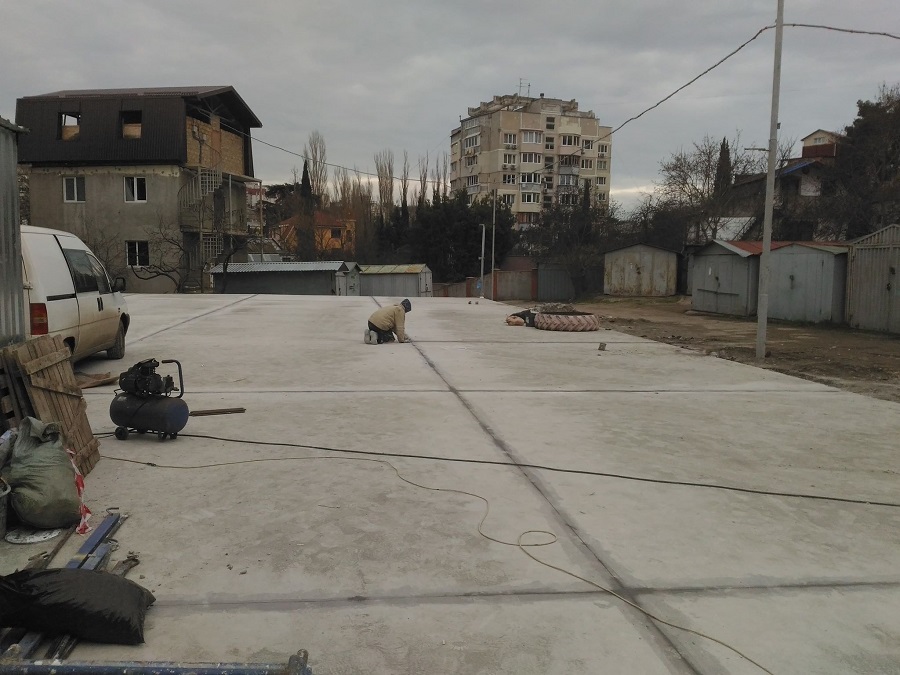 sportploshadka krivoshti3 yalta 24