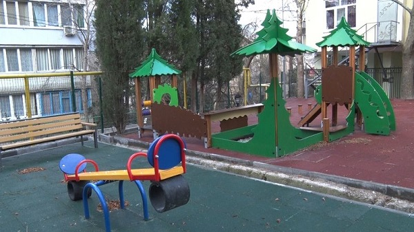 Детская площадка в Ялте
