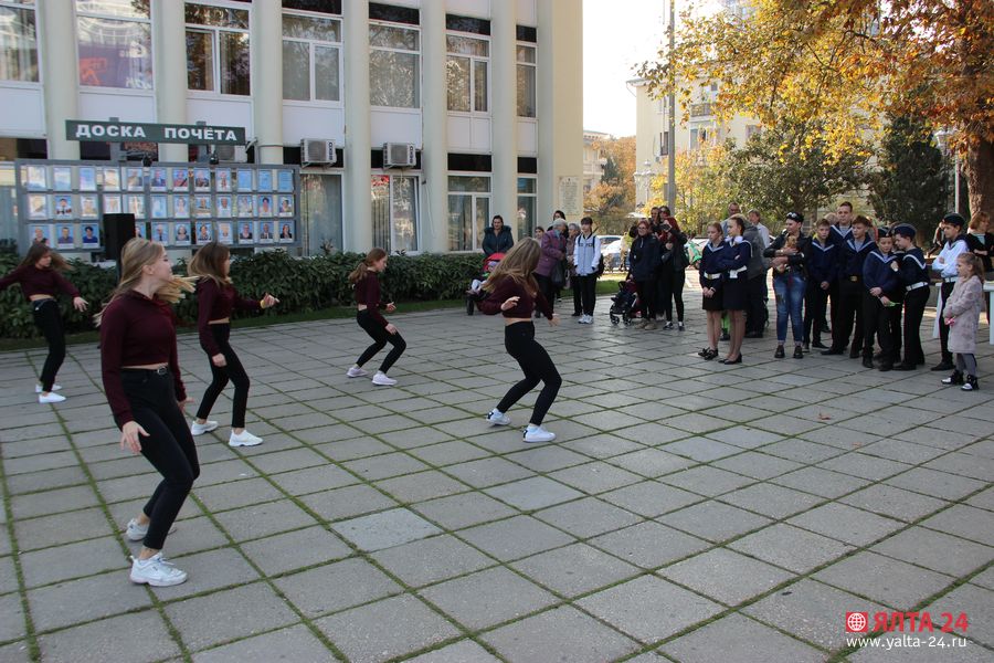 piratskaya raskleykaIMG 2177