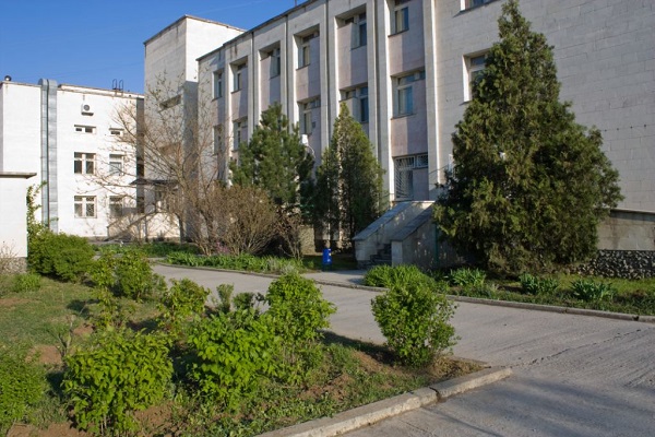 Больница в Евпатории