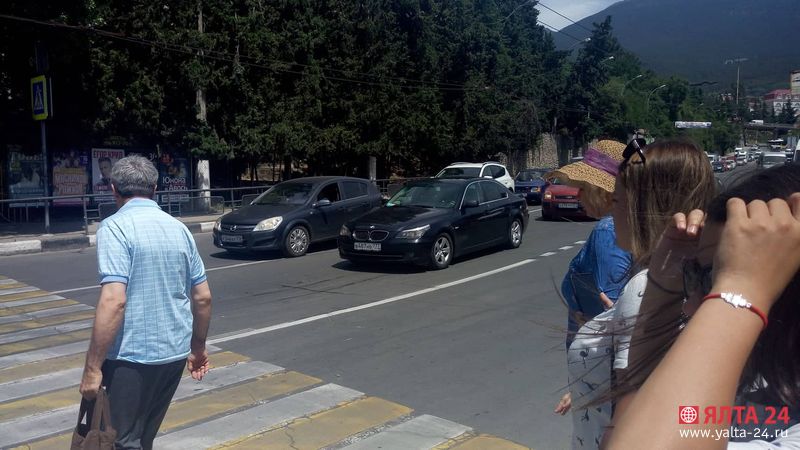 отстой общественного транспорта в Ялте