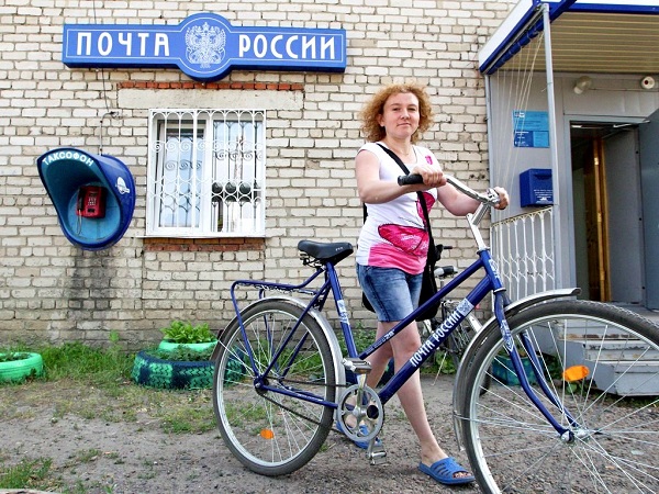 Почтальон на велосипеде