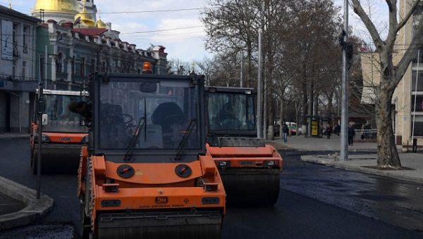 Ремонт дороги в Симферополе