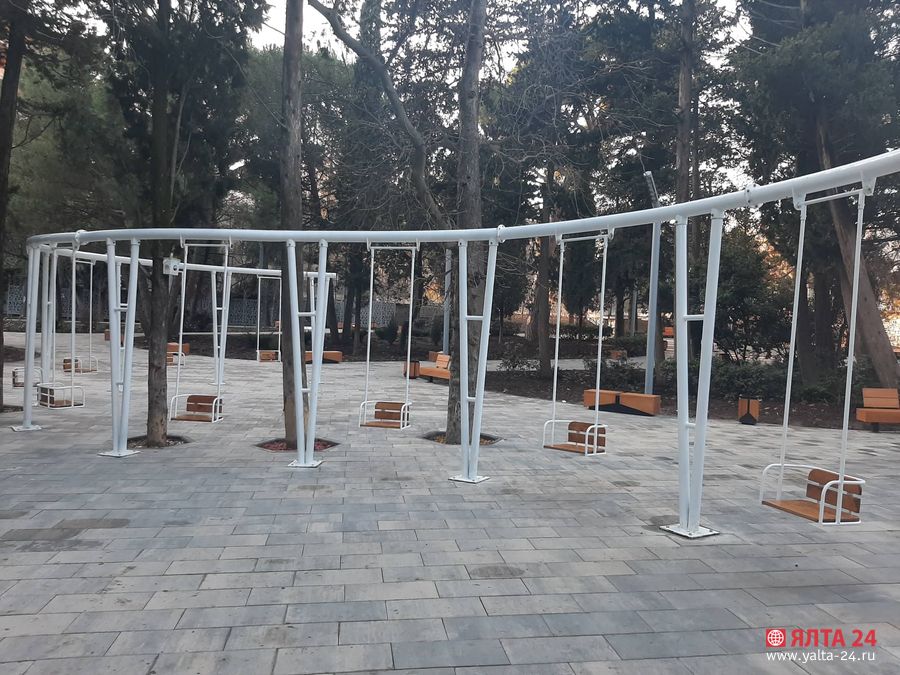 pionerskiy park yalta 24pionerskiy park14