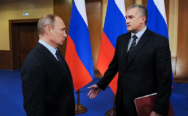 Путин и Аксенов