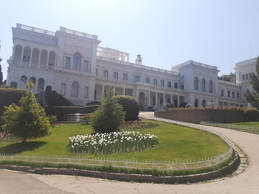 livadiyskit dvorec yalta 24