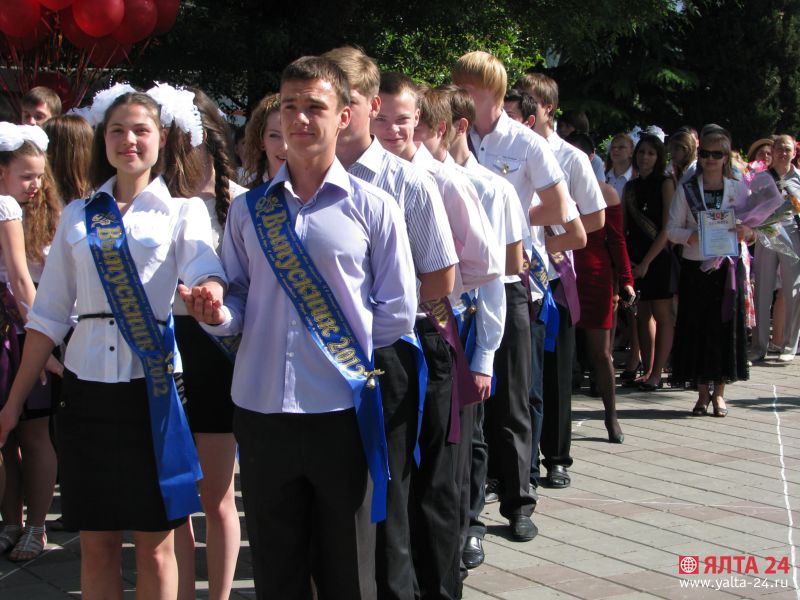 Олег выпускной 023 svonok