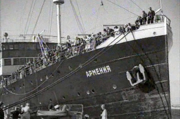 Теплоход "Армения"