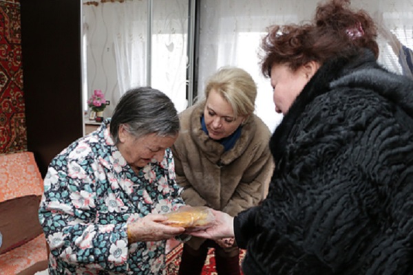 Акция "Блокадный хлеб" в Керчи