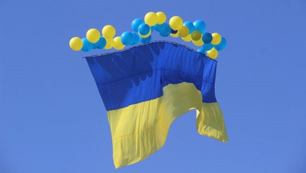 Флаг Украины в Крым