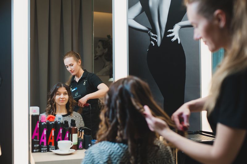 1006 salon