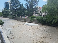 Двум тысячам пострадавших от потопа в Крыму власти выплатили 140 млн рублей компенсаций