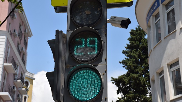 Пять светофоров намерены установить власти Ялты до конца года