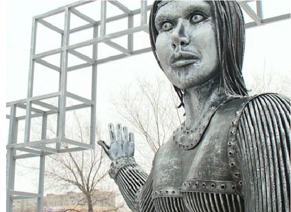 Скульптура Аленушка
