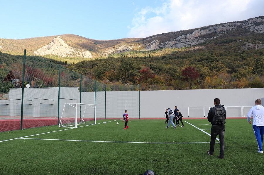 futbolnoe pole v forose1