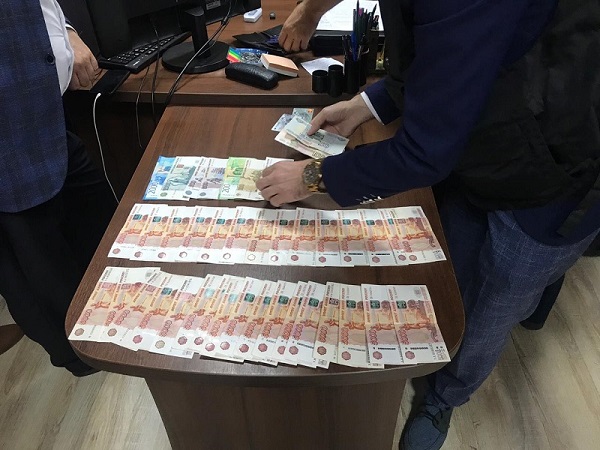 Под суд пойдут высокопоставленные полицейские Ялты, организовавшие в составе ОПГ незаконный канал миграции