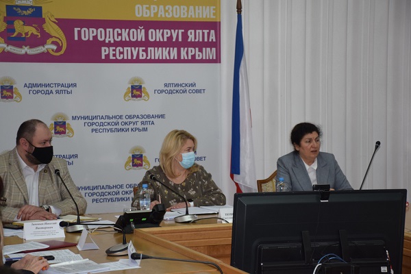 Дети-сироты в Ялте