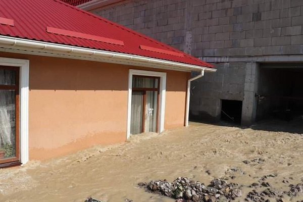 Потоп в Крыму: Аксенов озвучил дату окончания прием заявлений на компенсации