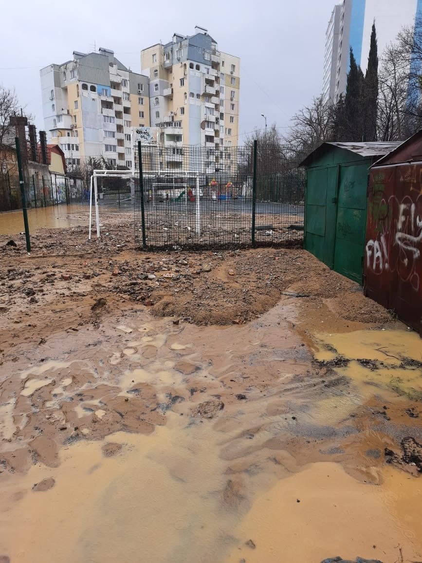 poriv vodovoda na krupkoy2