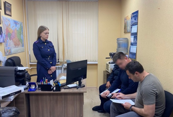 Трое высокопоставленных полицейских из Симферополя обвиняются в получении крупной взятки