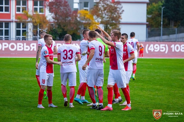 "Рубин Ялта" и "ТСК-Таврия" сыграют в финале Кубка КФС 30 ноября
