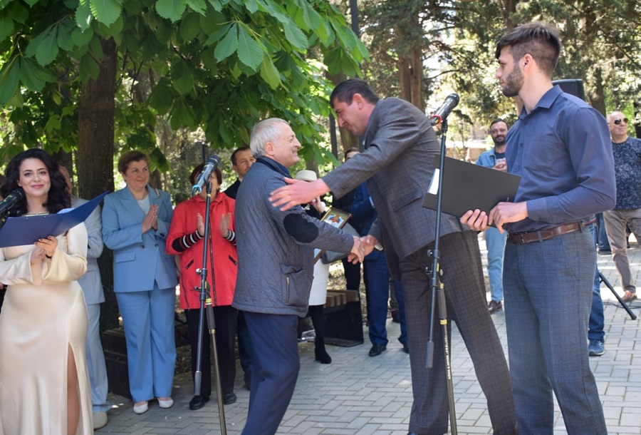 pamyatnik alfavit2