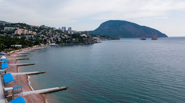 Более пяти миллионов туристов отдохнули в Крыму с начала года - Аксенов