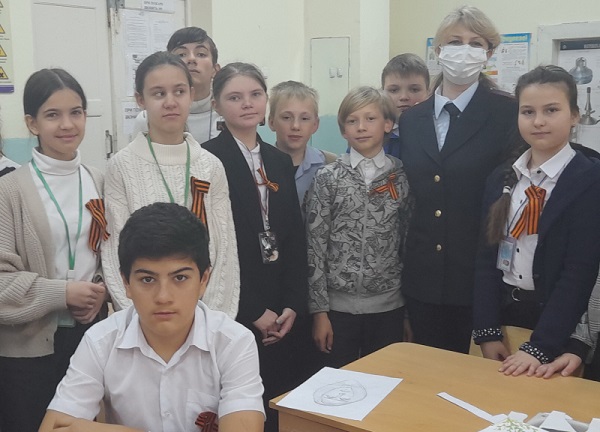 В Ялте полицейские провели профилактическую акцию «Урок»
