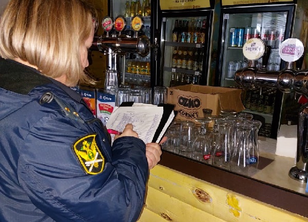 В Севастополе снесли незаконное построенное кафе