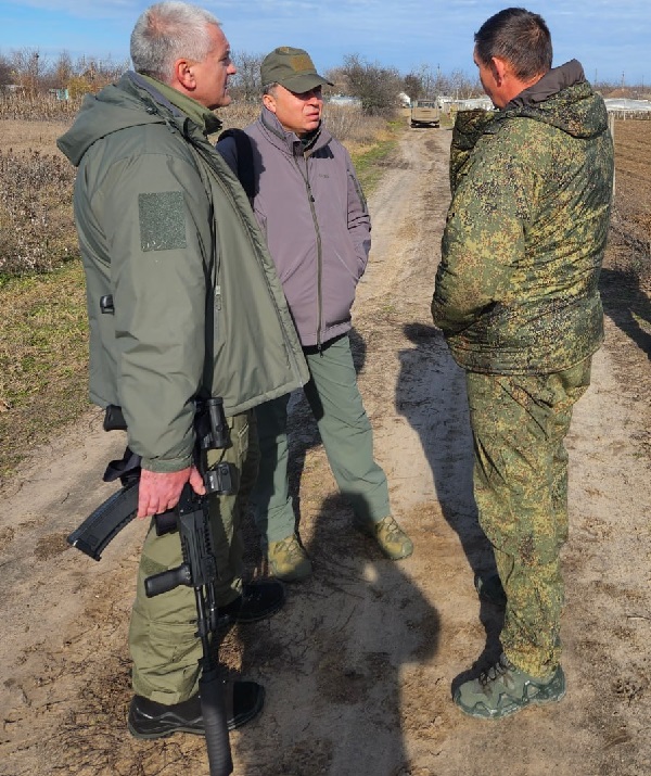 aksenov s avtomatom