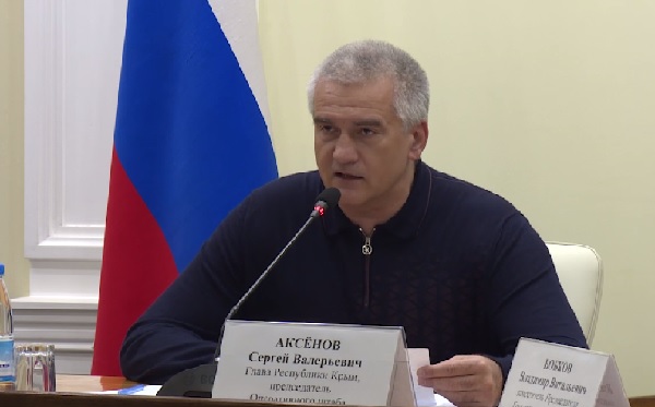 Аксенов предупредил крымчан о нарастании активности информационных атак со стороны Украины