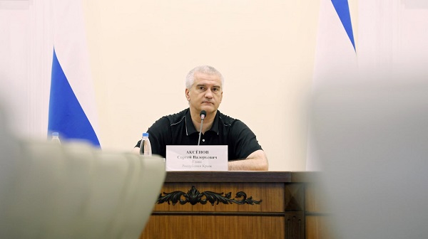 Аксенов подвел промежуточные итоги исполнения поручений муниципалитетами по уборке территорий