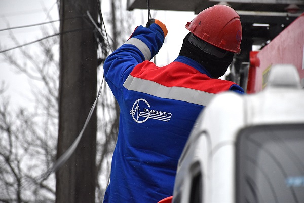Глава Крыма распорядился уволить начальников электросетей в 4 городах и 2 районах